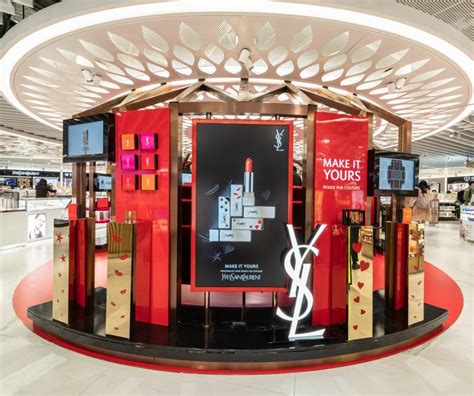 YSL Beauté debuts personalised travel retail pop